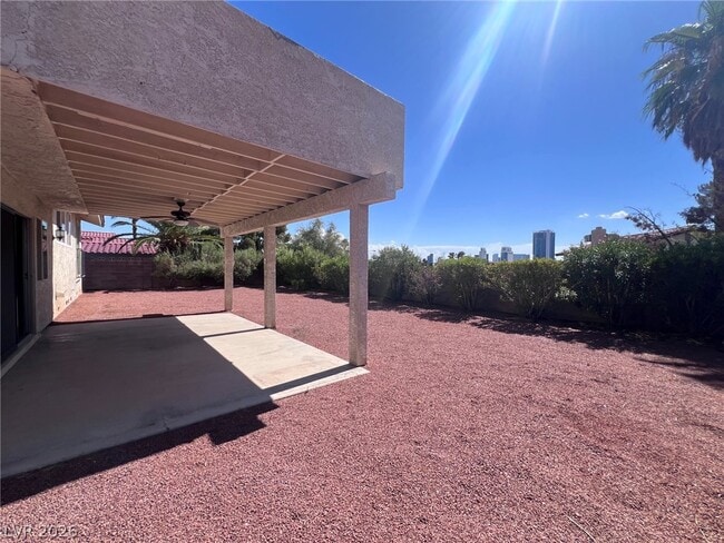 Building Photo - 3850 S Spitze Dr