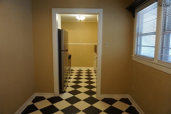 Building Photo - 1630 Speedway Ave