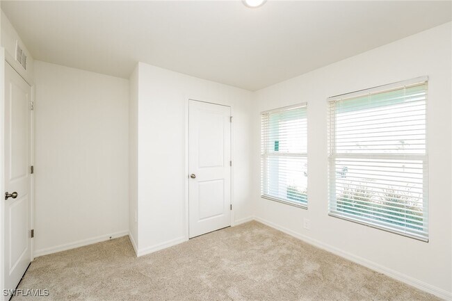 Building Photo - 3916 NW 46th Terrace