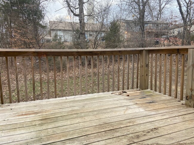 Building Photo - Single Family Home in Merriam Woods