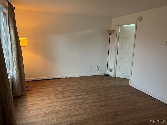 Building Photo - 368 Grover Cleveland Hwy