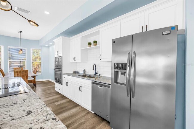 Building Photo - 8702 Blind Pass Rd