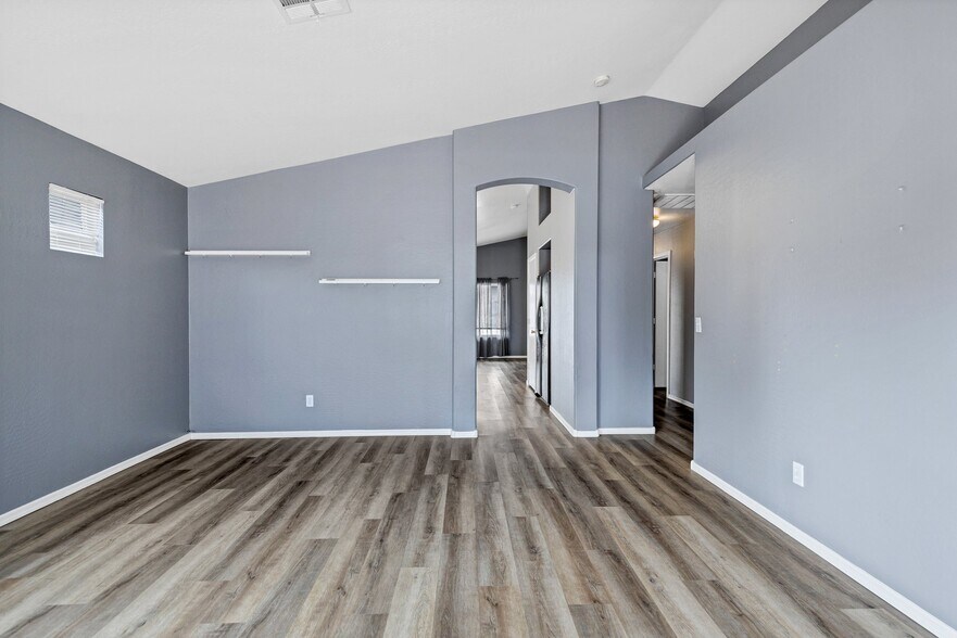 Building Photo - 14958 W Port Au Prince Ln