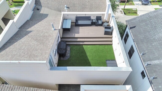 Building Photo - 4510 Inker St