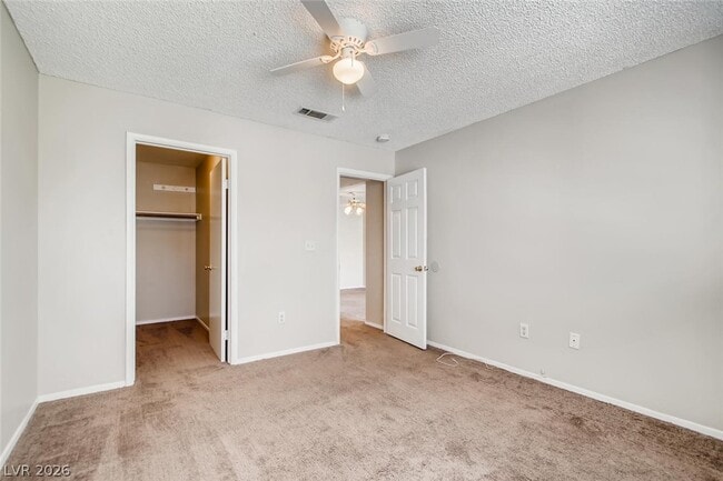 Building Photo - 7100 W Pirates Cove Rd