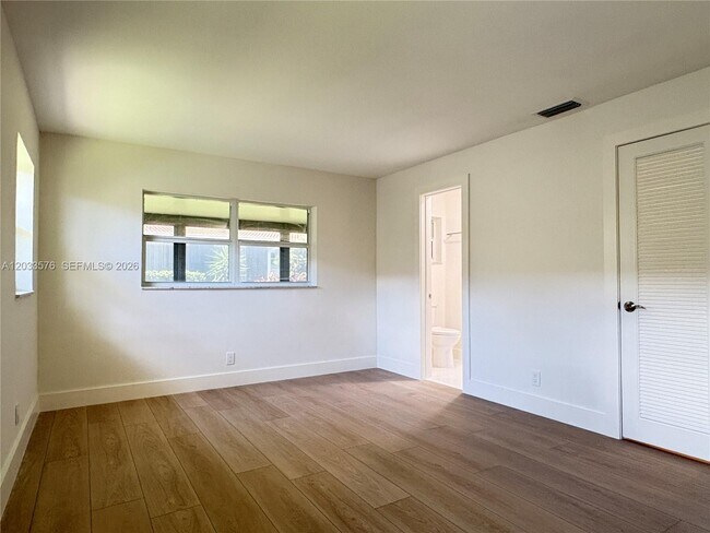 Building Photo - 1221 NW 44th St