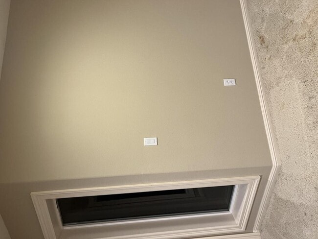 Building Photo - 15715 SE Bybee Dr