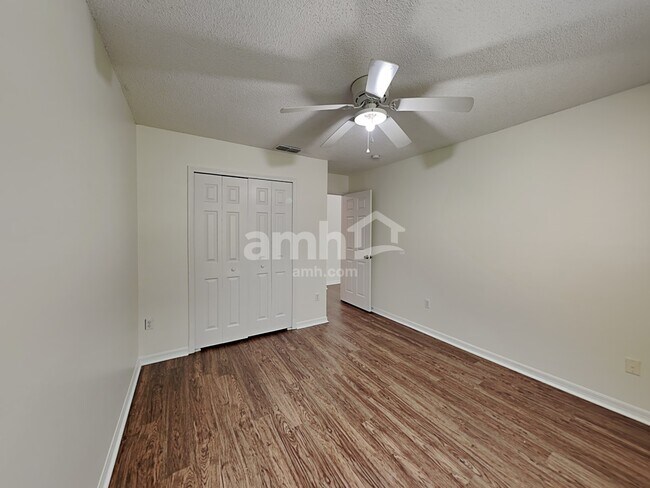 Building Photo - 4416 Brookdale Court