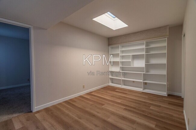 Building Photo - 6829 Mill Springs Ct