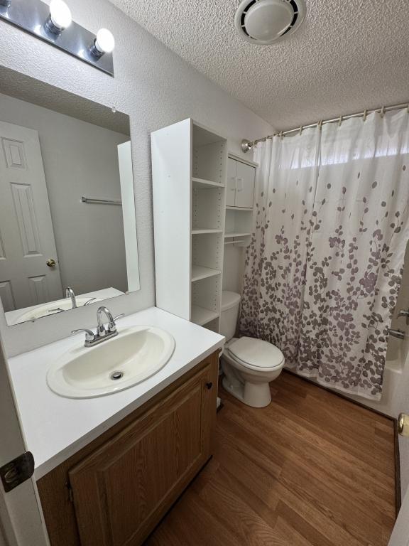 Building Photo - 4885 N Sierra Rd