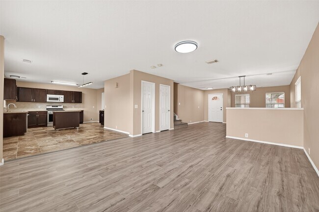 Building Photo - 15007 Sugar Sands Dr