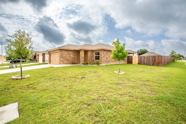 Building Photo - 1524 Wedgewood Cv