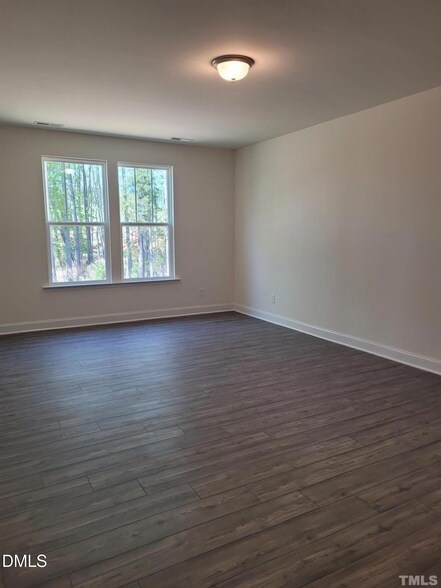 Building Photo - 100 Silent Brk Trl