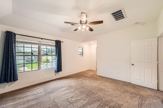 Building Photo - 1352 Winding Willow Dr