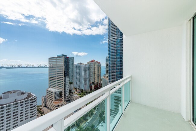 Building Photo - 951 Brickell Ave
