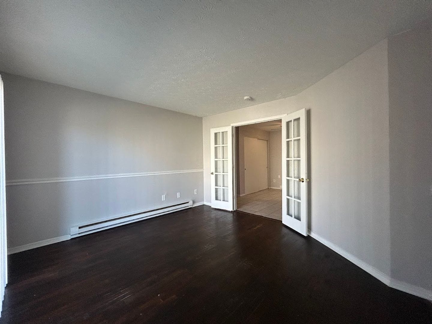 Interior Photo - The Roxbury