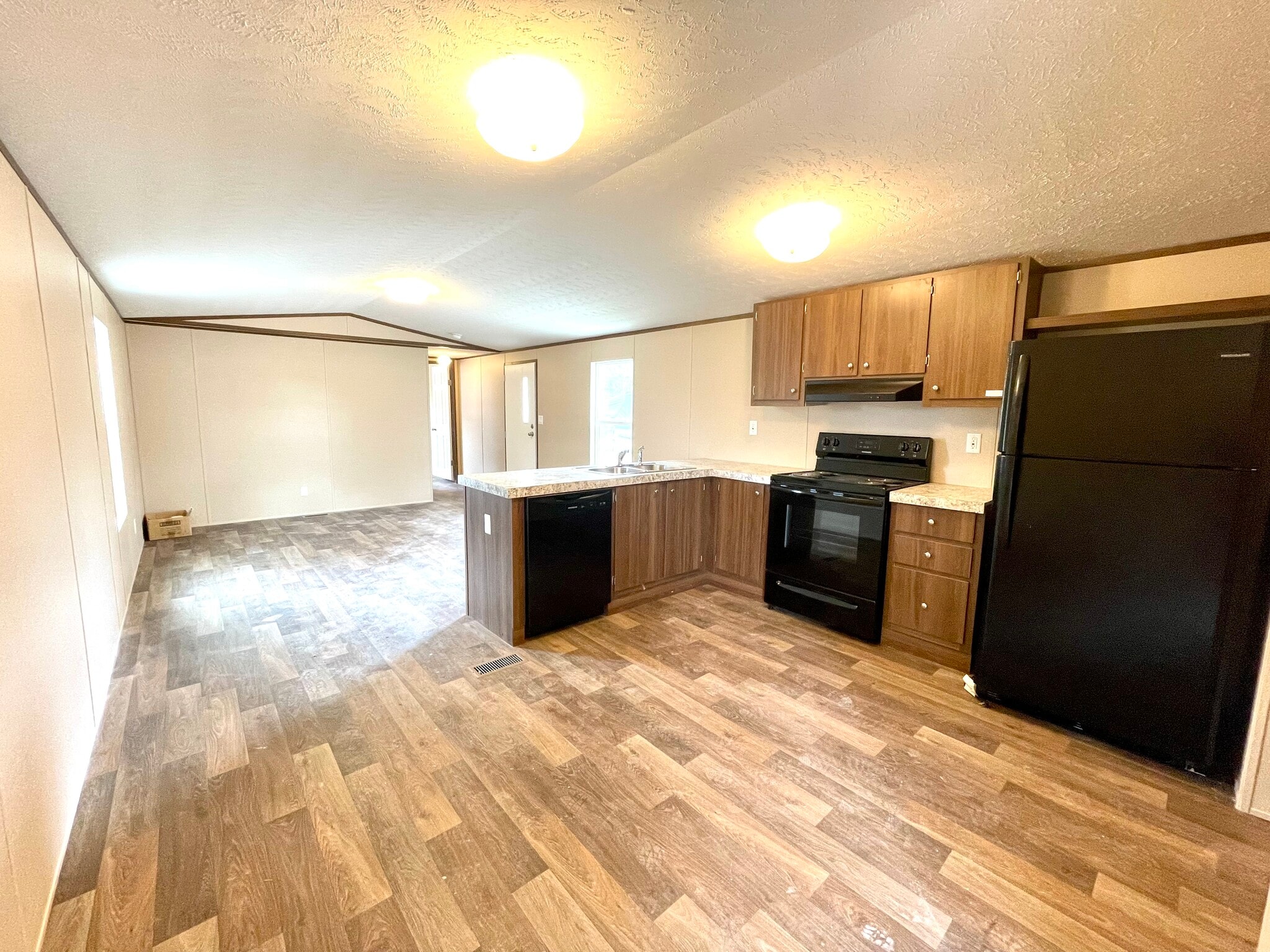 Building Photo - 459 Clay Ridge