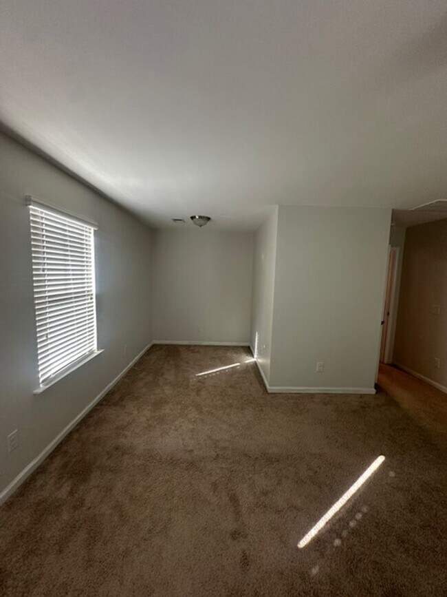 Building Photo - Magnificent Two Story Four Bedroom Home in...