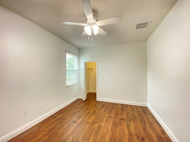 Building Photo - 13110 Moss Park Ridge Dr