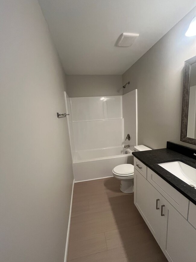 Building Photo - 492 State Rd S-42-2289