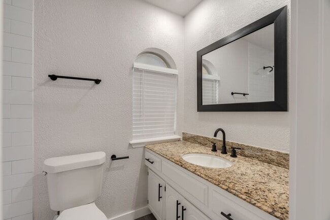 Building Photo - 2704 NW 115th St