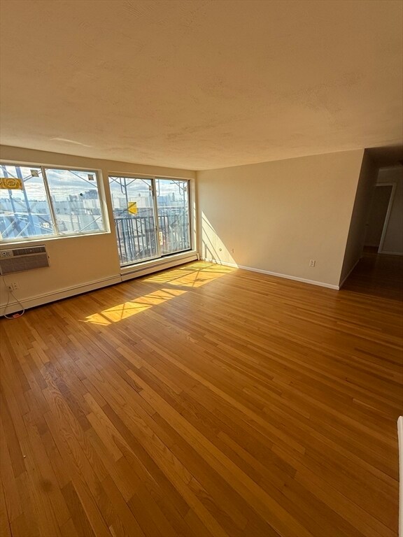 Building Photo - 1643 Cambridge St