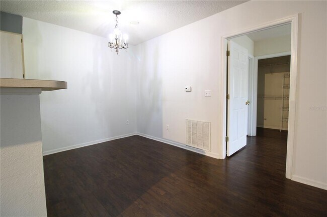 Building Photo - 4348 S Kirkman Rd