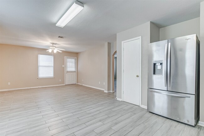 Building Photo - 10822 Cane Grove Ln