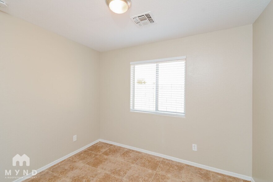Building Photo - 22027 W Pima St