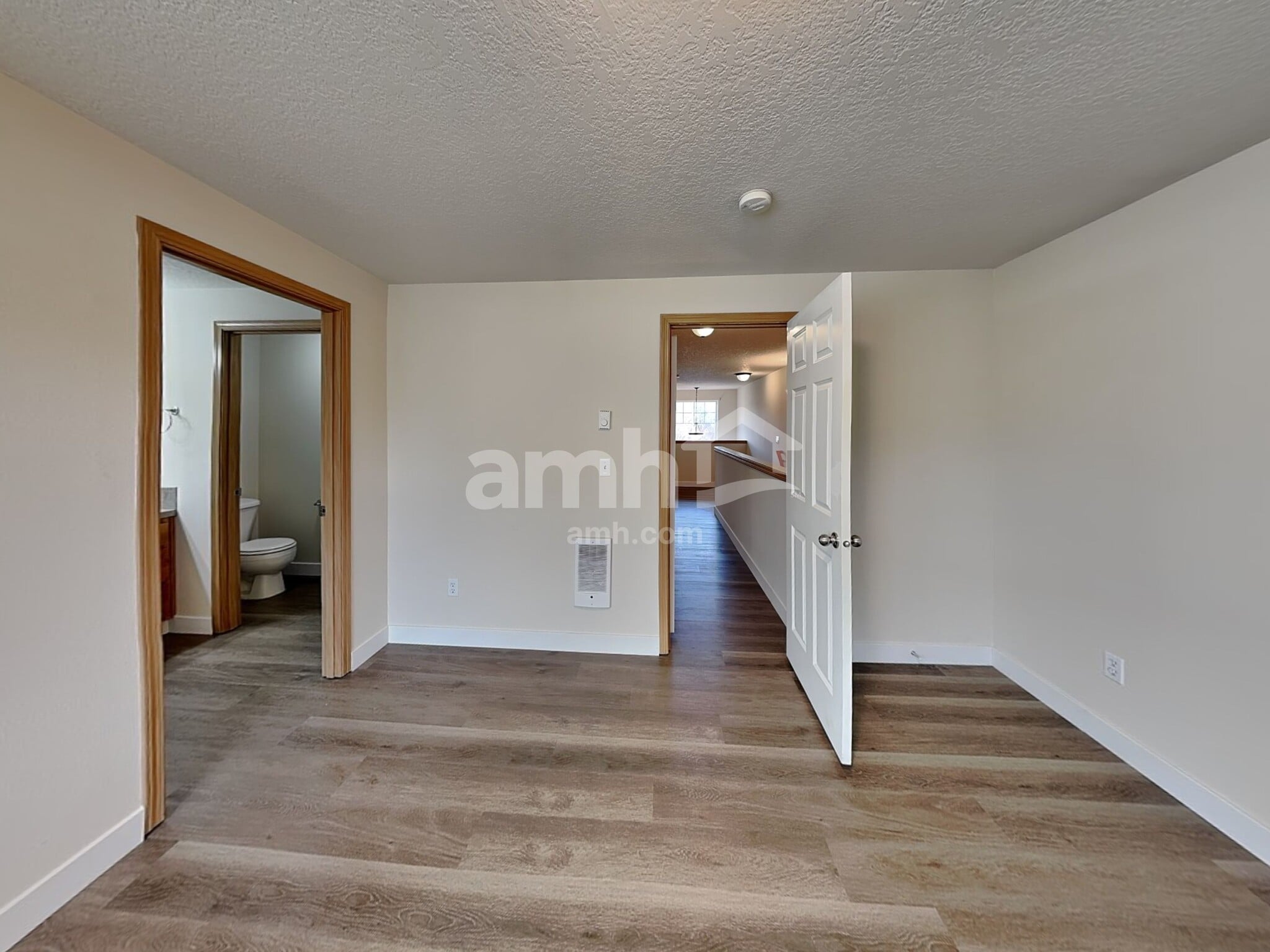 Building Photo - 465 Donna Dr