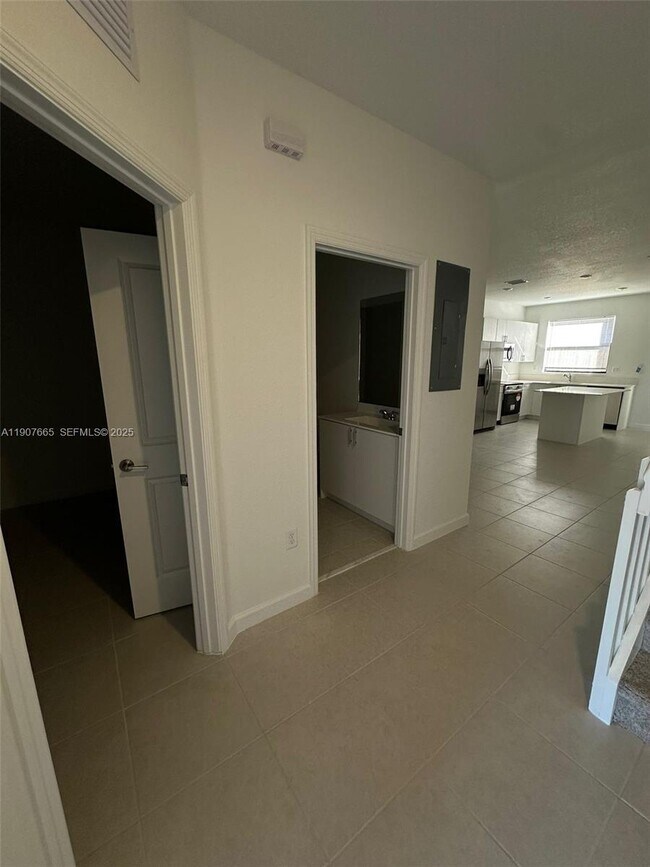 Building Photo - 12848 SW 232nd Ter