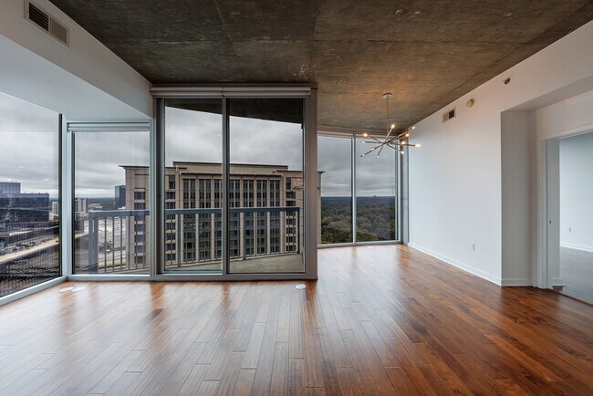 Building Photo - 3324 Peachtree Rd NE