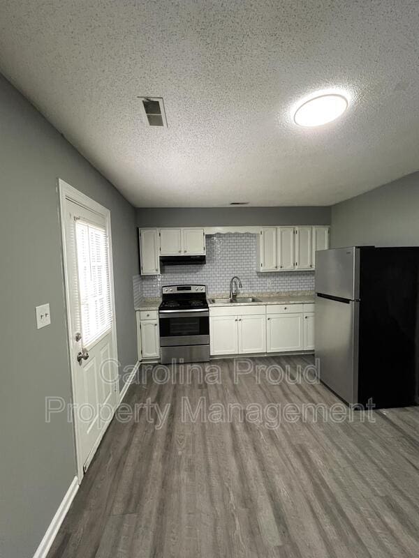 Building Photo - 487 Huntingridge Rd