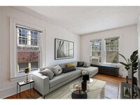 Building Photo - 1913 Emerson Ave S