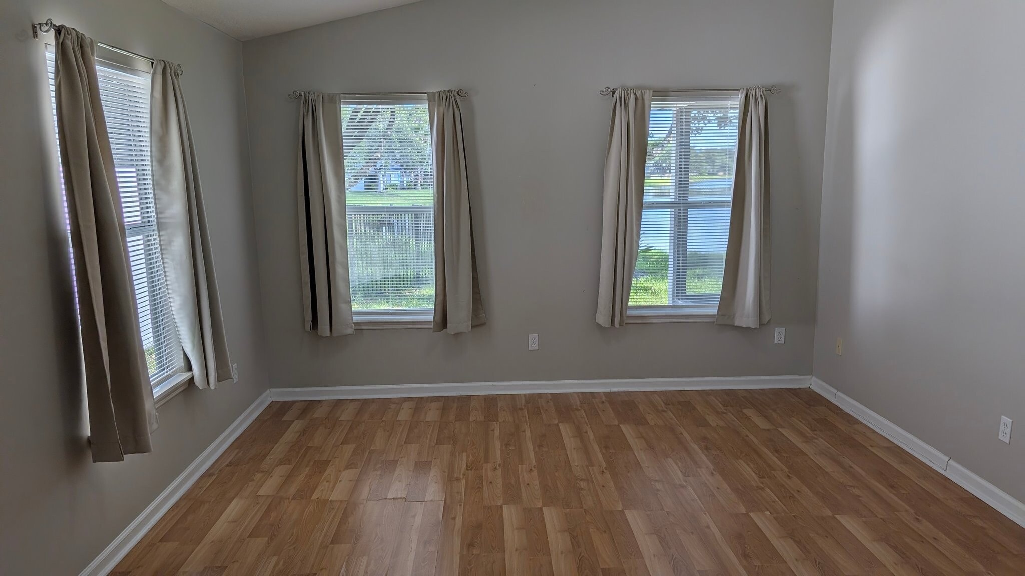 Building Photo - 963 Beckingham Dr