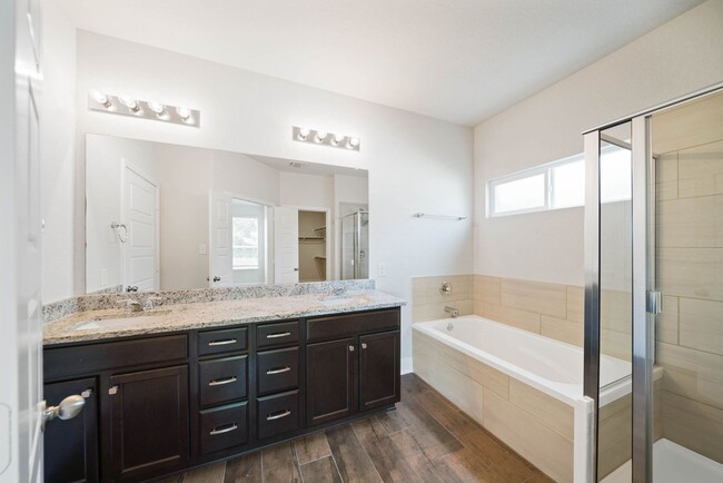 Building Photo - 4 Bedroom 3 Bathroom located in Copper Can...