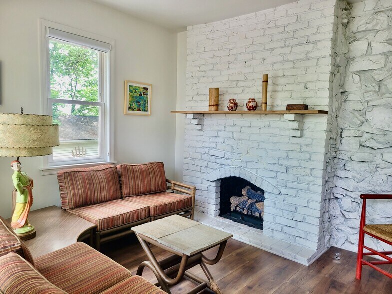 Building Photo - 952 Kinzley Ct