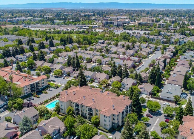 Building Photo - 38740 Tyson Ln