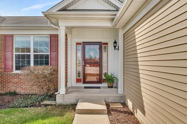 Building Photo - 814 Glory Ct