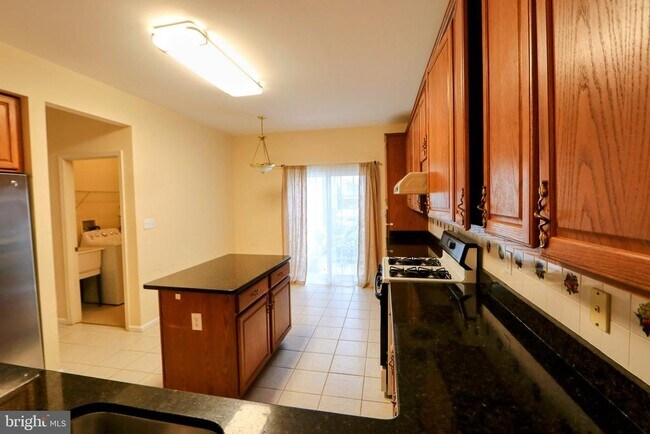 Building Photo - 34 Windsor Pond Rd