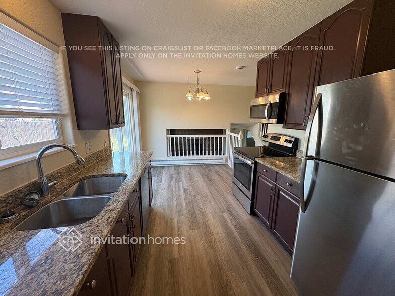 Building Photo - 10885 Grange Creek Dr