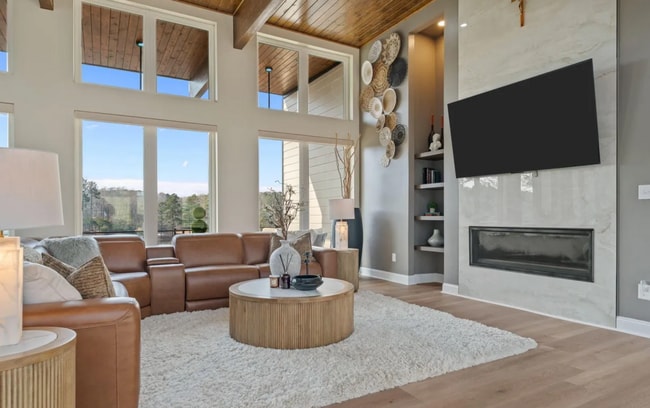 Building Photo - New Listing!!!