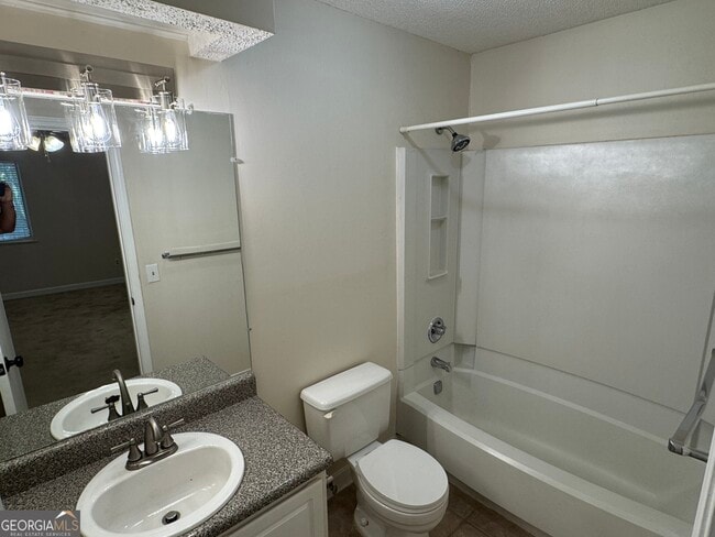Building Photo - 5005 Wingate Way