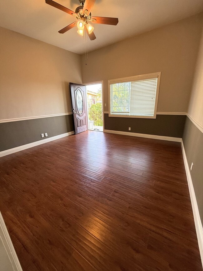 Building Photo - 276 S Sierra Madre Blvd