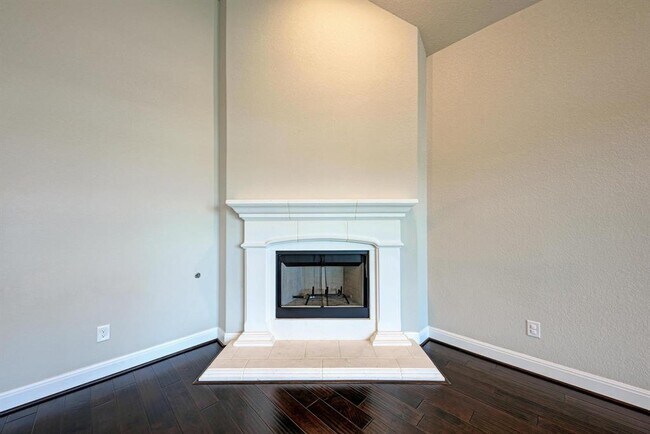 Building Photo - 2416 Echo Park Dr