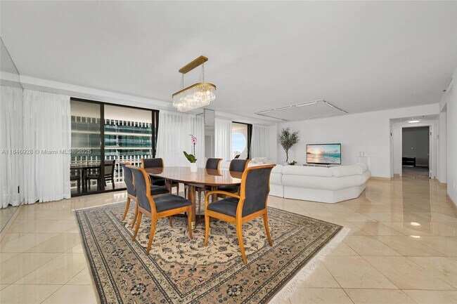 Building Photo - 10205 Collins Ave