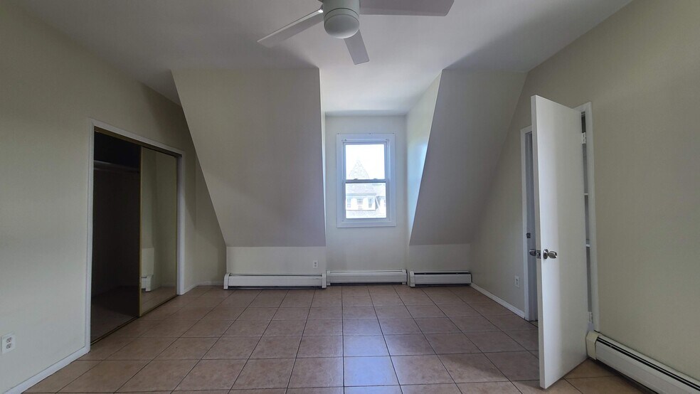 Building Photo - 123 75th St