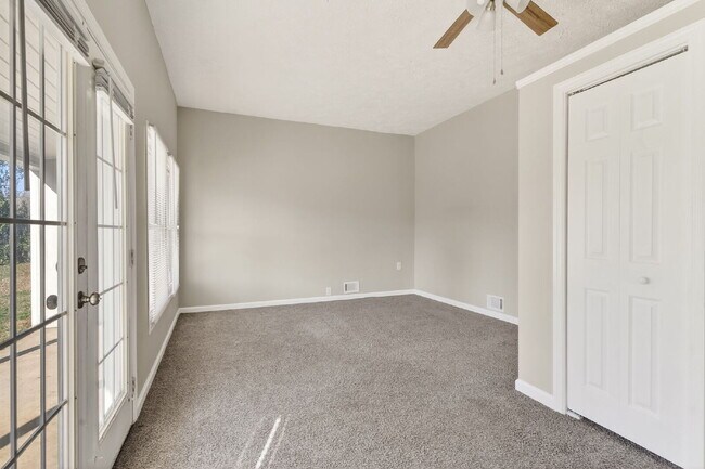 Building Photo - Spacious 5-Bedroom Retreat with 2.5 Baths in Saint Pauls – Your Dream Home Awaits!