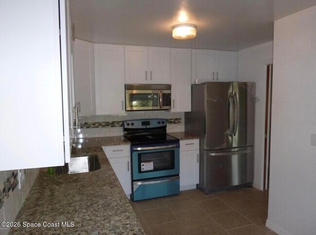 Building Photo - 360 Needle Blvd