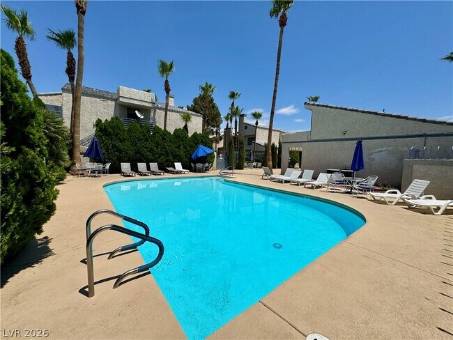 Building Photo - 6250 W Flamingo Rd